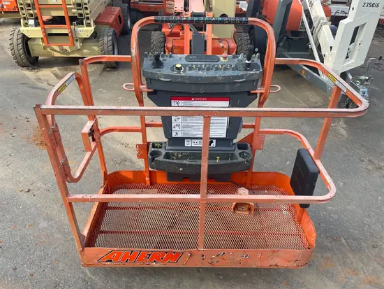 2014 JLG E450AJ Articulating Boom Lift