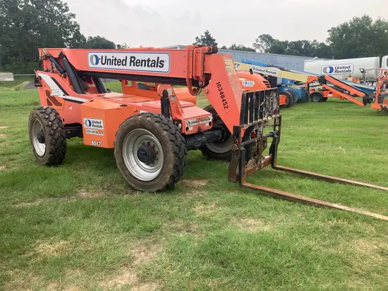 2015 SKYTRAK 8042 Forklift