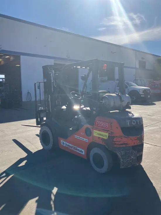 2019 Toyota 8FGU25 Warehouse Forklift