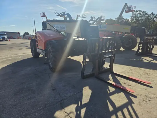 2016 JLG 642 Forklift