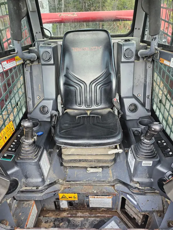 2017 Takeuchi TL10V2-CR Track Loader