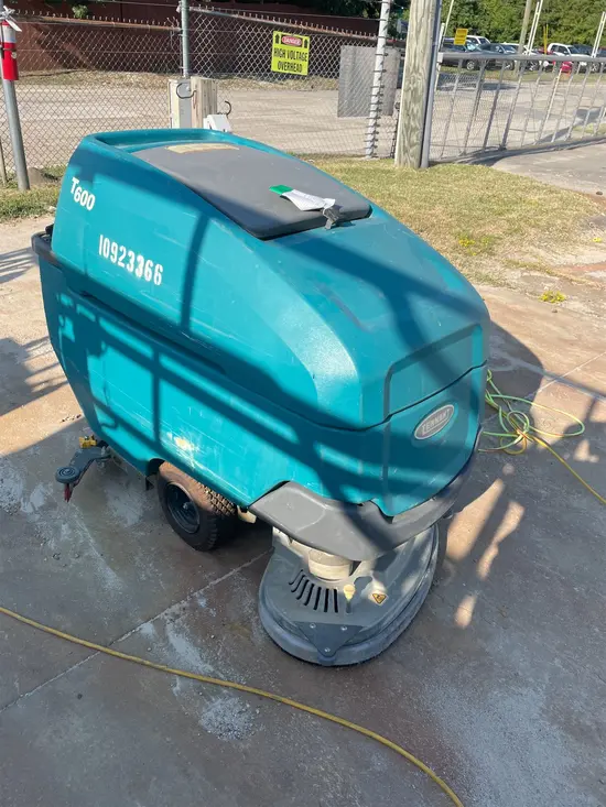 2019 Tennant T600-28 Scrubber