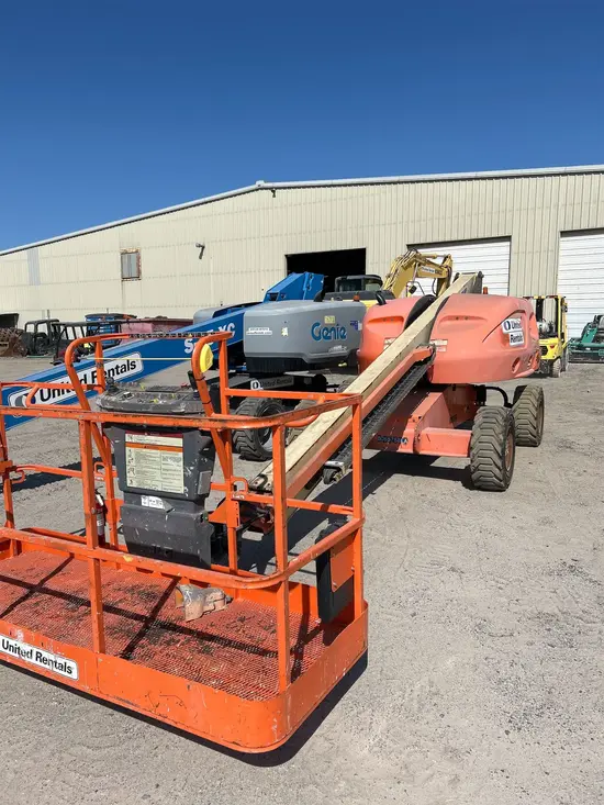 2013 JLG 400S Boom Lift