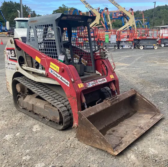 2017 Takeuchi TL8RW Track Loader