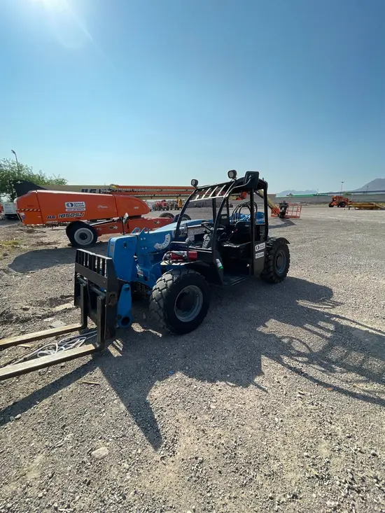 2017 Genie GTH-5519 Forklift