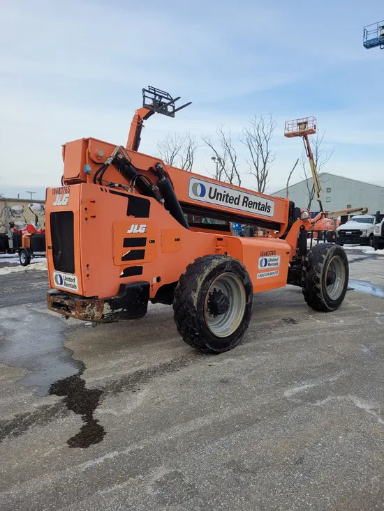 2016 SKYTRAK 8042 Forklift