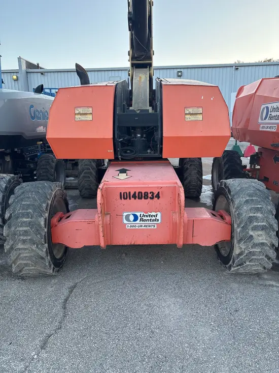 2013 JLG 800S Boom Lift