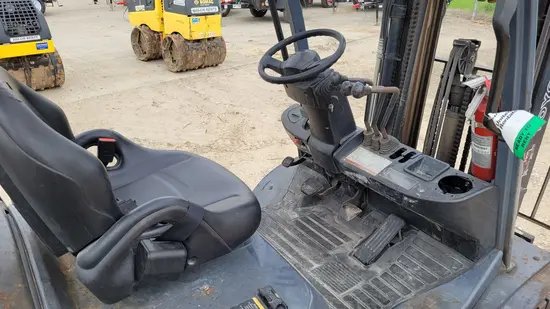 2017 Toyota 8FDU25 Warehouse Forklift