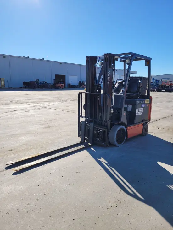 2018 Toyota 8FBCU25 Warehouse Forklift