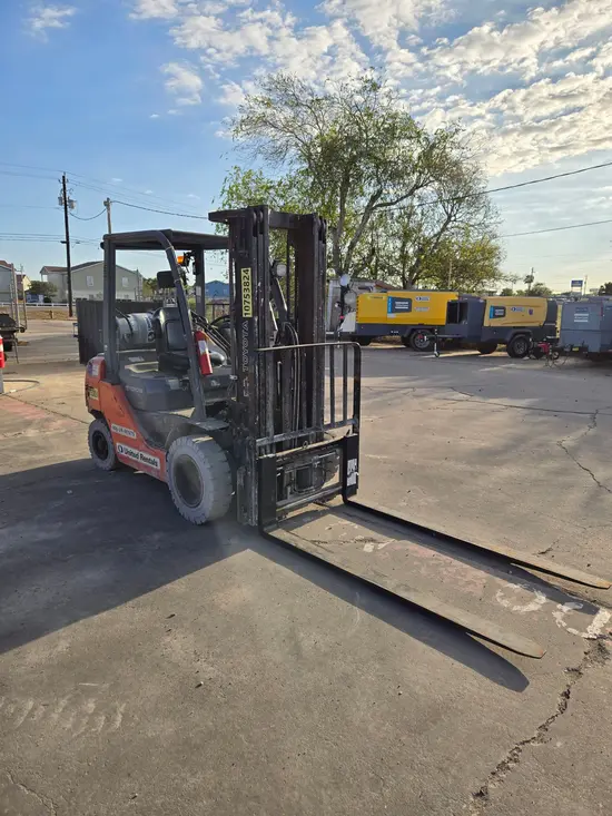 2018 Toyota 8FGU25 Warehouse Forklift