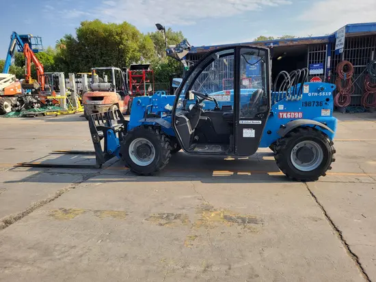 2017 Genie GTH-5519 Forklift