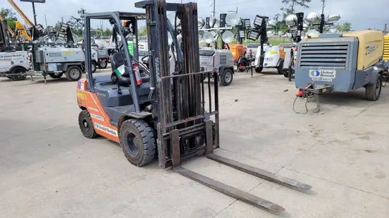 2017 Toyota 8FDU25 Warehouse Forklift