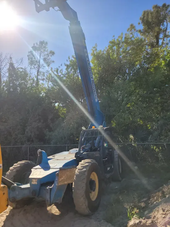 2015 Genie GTH-1056 Forklift
