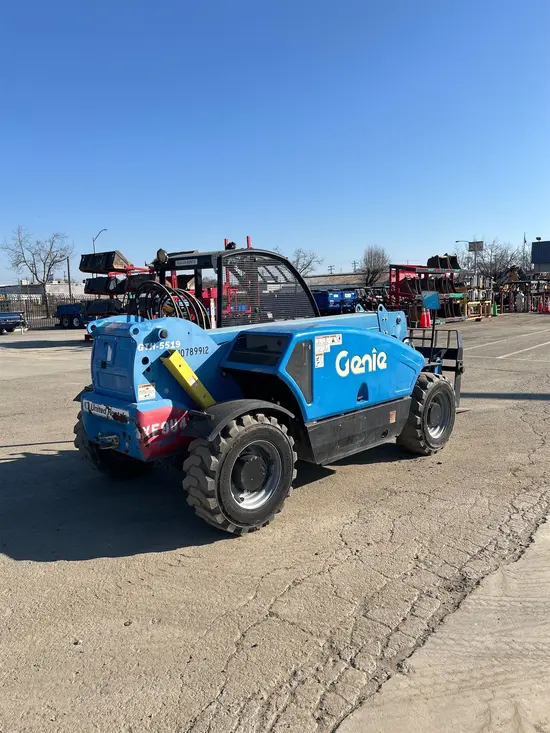 2018 Genie GTH-5519 Forklift