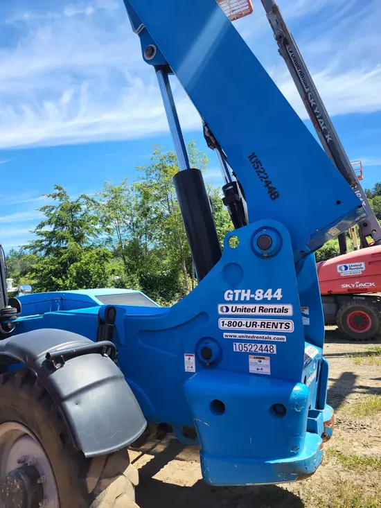 2016 Genie GTH-844 Forklift