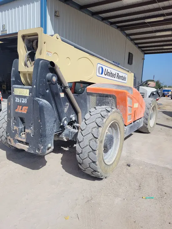 2016 JLG 1055 Forklift