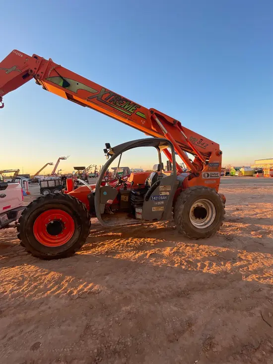 2014 XTREME XR842 Forklift