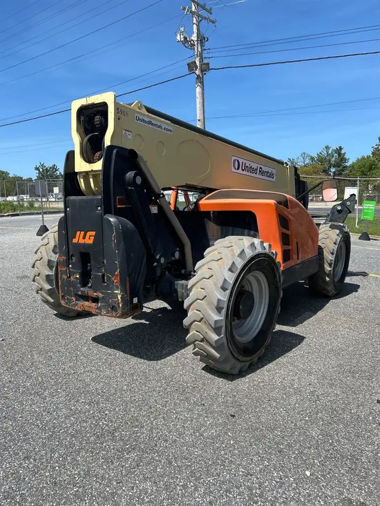 2016 JLG 1055 Forklift