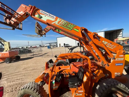 2004 XTREME XRM1045 Forklift