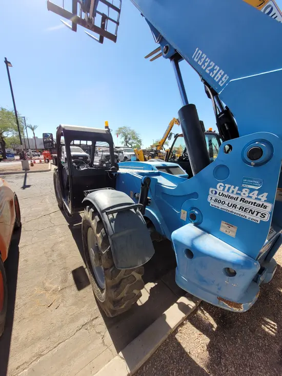 2015 Genie GTH-844 Forklift
