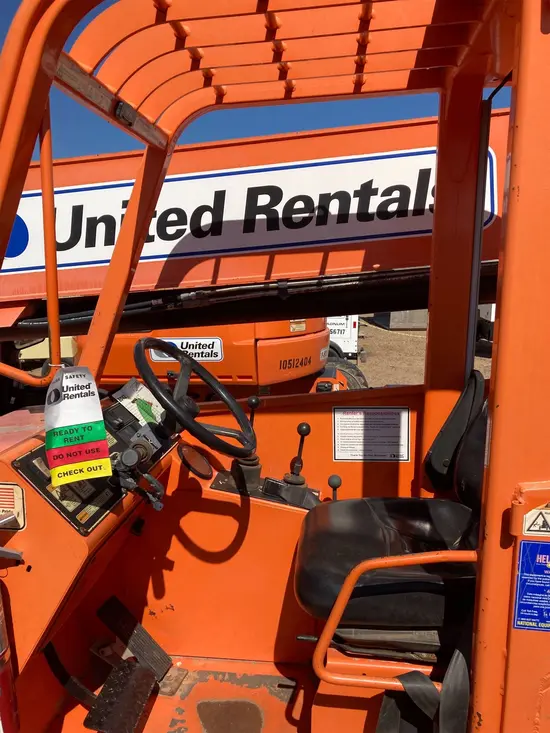 2014 SKYTRAK 8042 Forklift