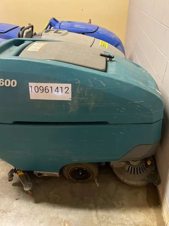 2019 Tennant T600-28 Scrubber