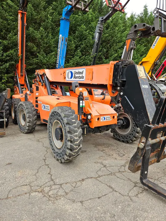 2016 SKYTRAK 6042 Forklift