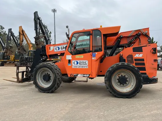 2018 SKYTRAK 6042 Forklift