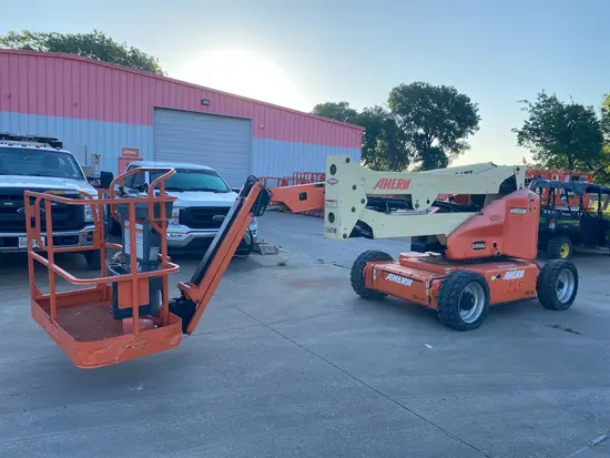 2014 JLG E450AJ Articulating Boom Lift