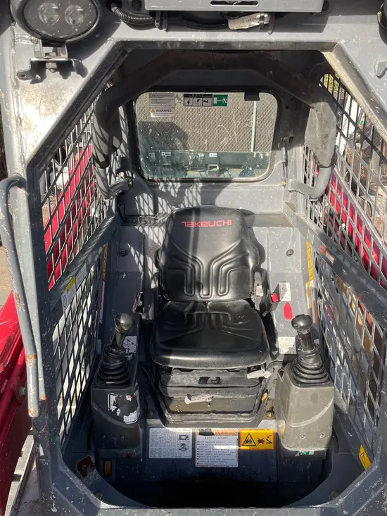 2019 Takeuchi TL6R Track Loader