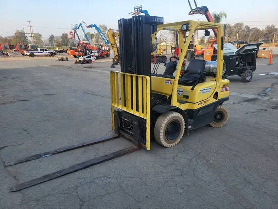 2017 HYSTER H50FT Warehouse Forklift