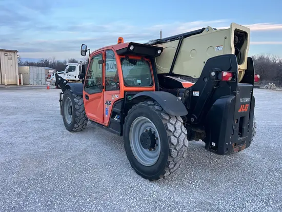 2017 JLG 1055 Forklift