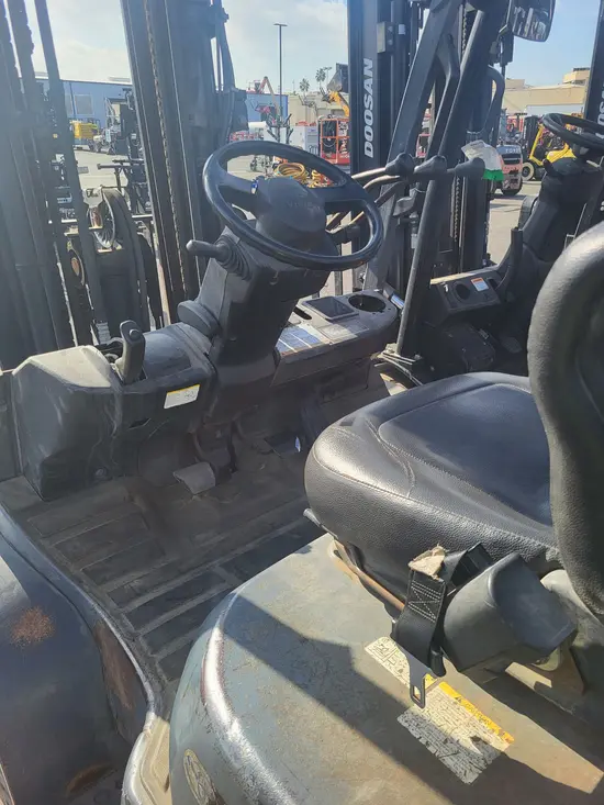 2015 Toyota 8FD35U Warehouse Forklift