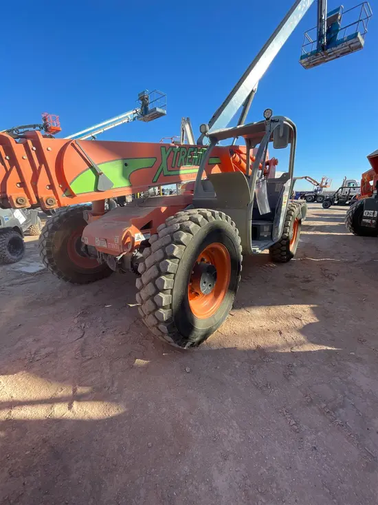 2016 XTREME XR1045 Forklift