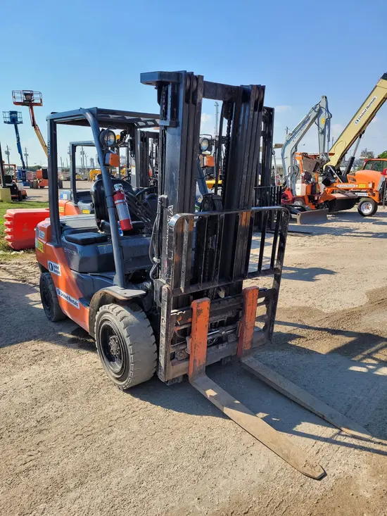 2017 Toyota 8FDU30 Warehouse Forklift