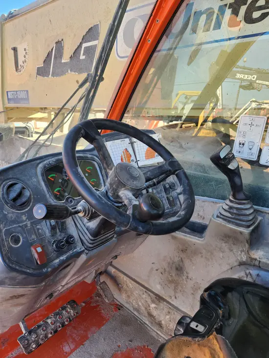 2015 JLG 1055 Forklift