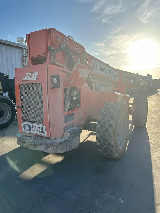 2017 SKYTRAK 6042 Forklift