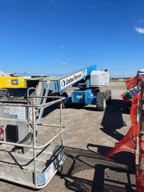 2014 Genie S-65 Boom Lift