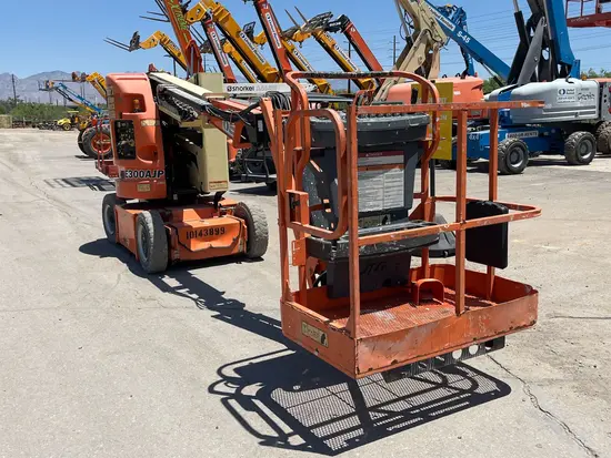 2013 JLG E300AJP Articulating Boom Lift