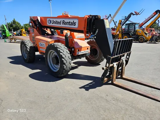 2016 SKYTRAK 6042 Forklift