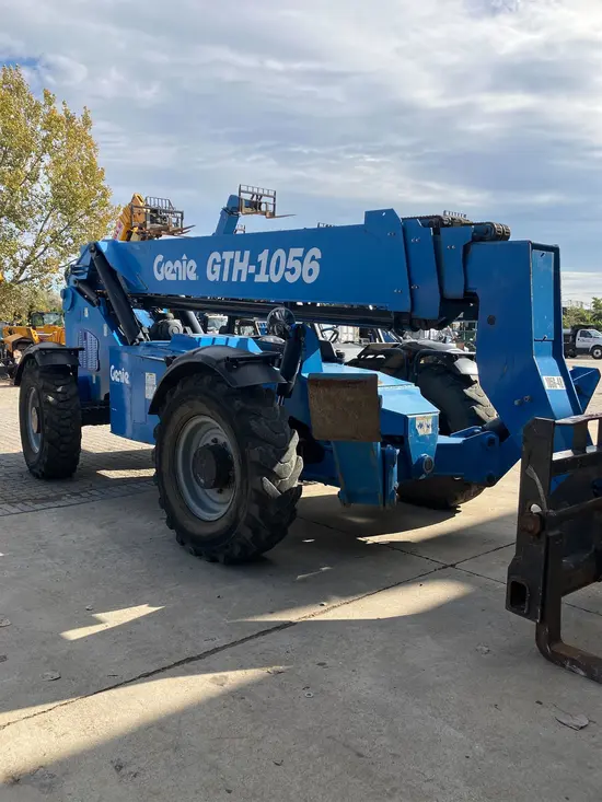 2015 Genie GTH-1056 Forklift