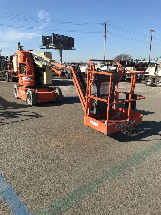 2014 JLG E300AJP Articulating Boom Lift