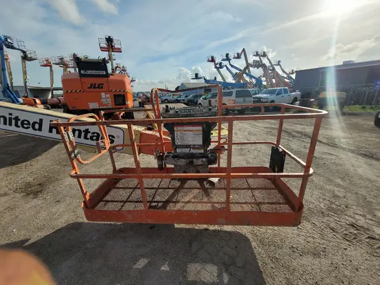 2015 JLG 800S Boom Lift
