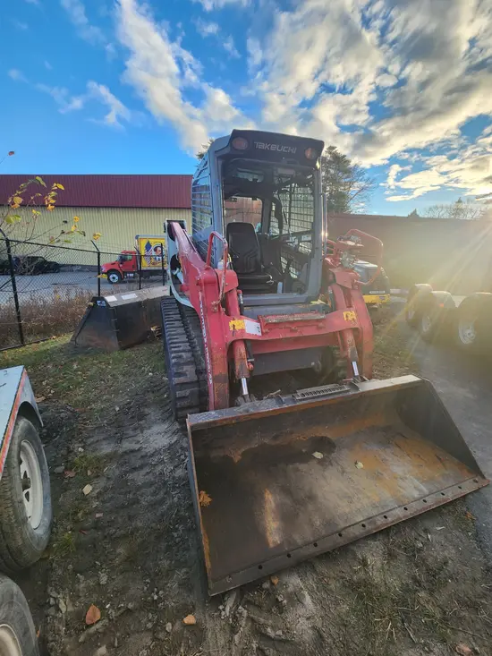 2017 Takeuchi TL12R2-CR Track Loader