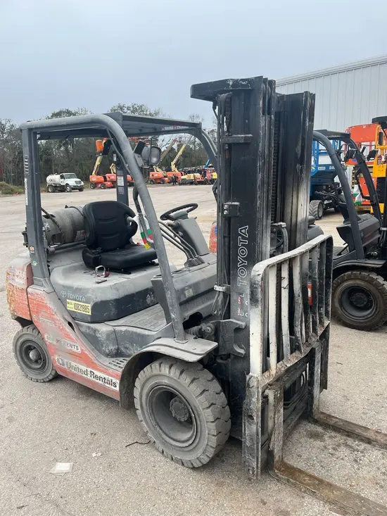 2018 Toyota 8FGU25 Warehouse Forklift