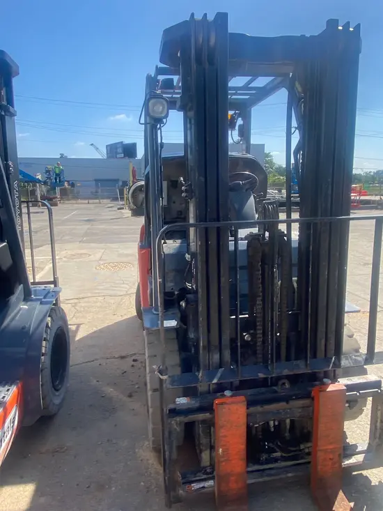 2017 Toyota 8FGU25 Warehouse Forklift