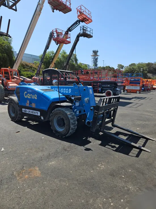 2017 Genie GTH-5519 Forklift