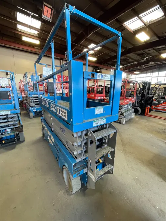 2016 Genie GS-2632 Scissor Lift