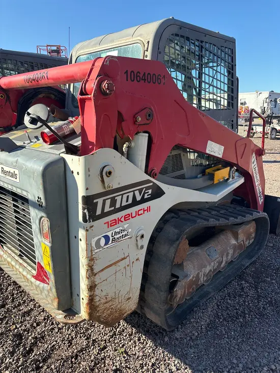 2017 Takeuchi TL10V2-CR Track Loader