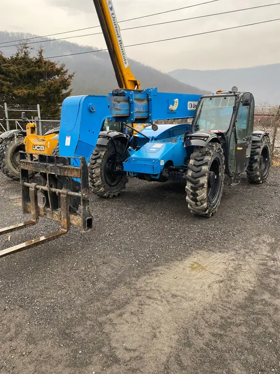 2016 Genie GTH-844 Forklift